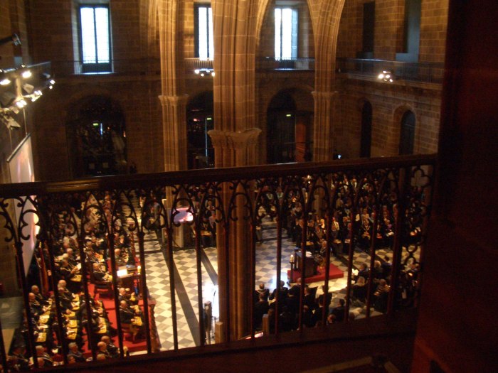 Imagen de una ceremonia de la Gran Logia de España en Barcelona conmemorando sus 25 años de legalización